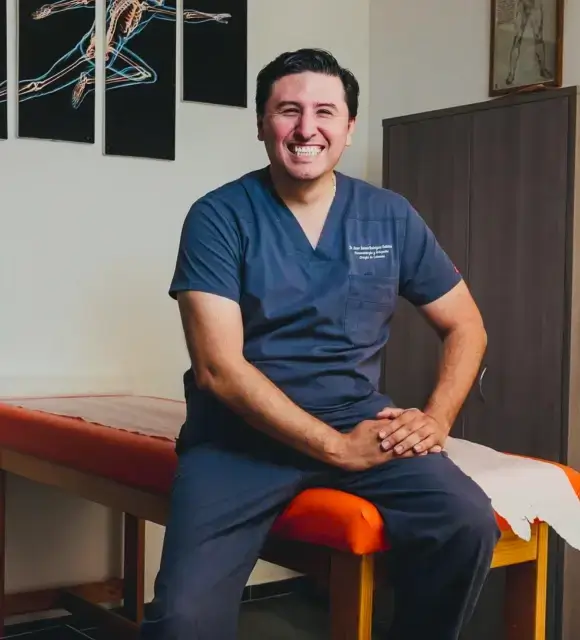Dr. Oscar Rodríguez, traumatólogo ortopedista en Guadalajara